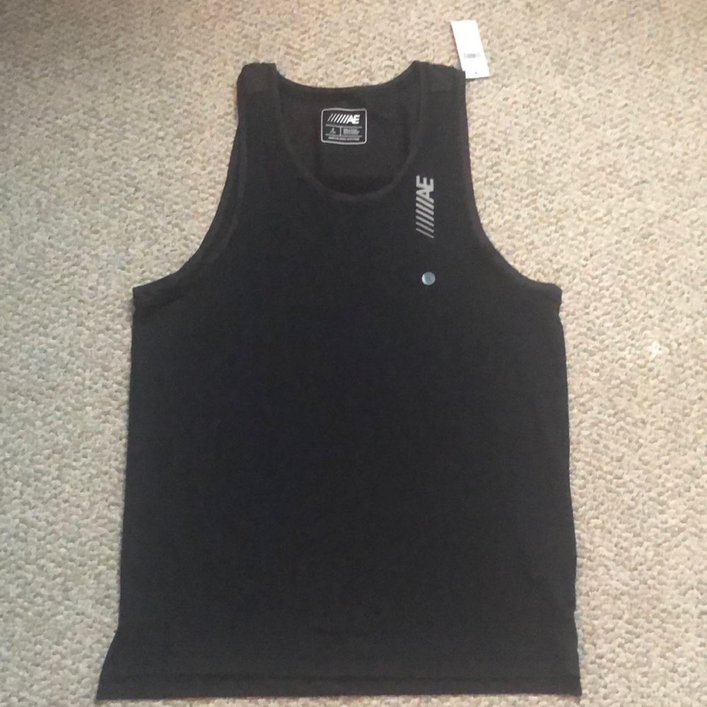 NWT men’s tank